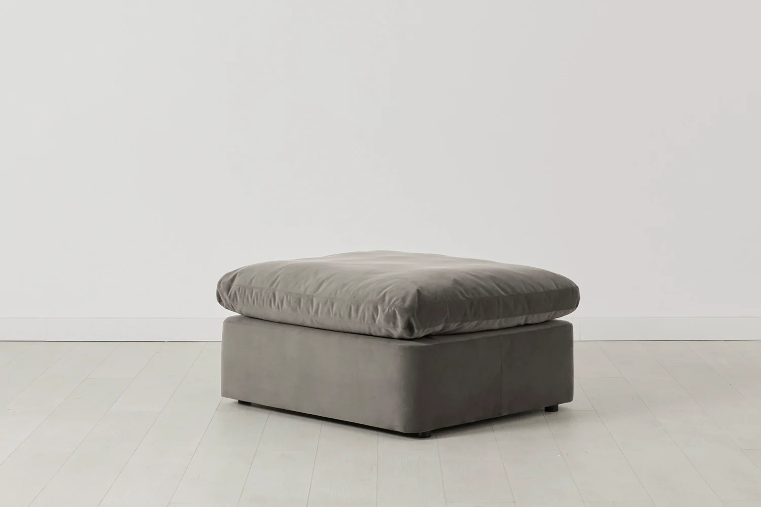 Model 13 Ottoman, Elephant - Image 4